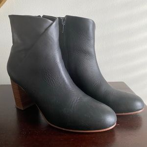 Soludos Black Mid Heel Venetian Boots